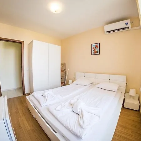 Apartment Orchid Garden Sunny Beach